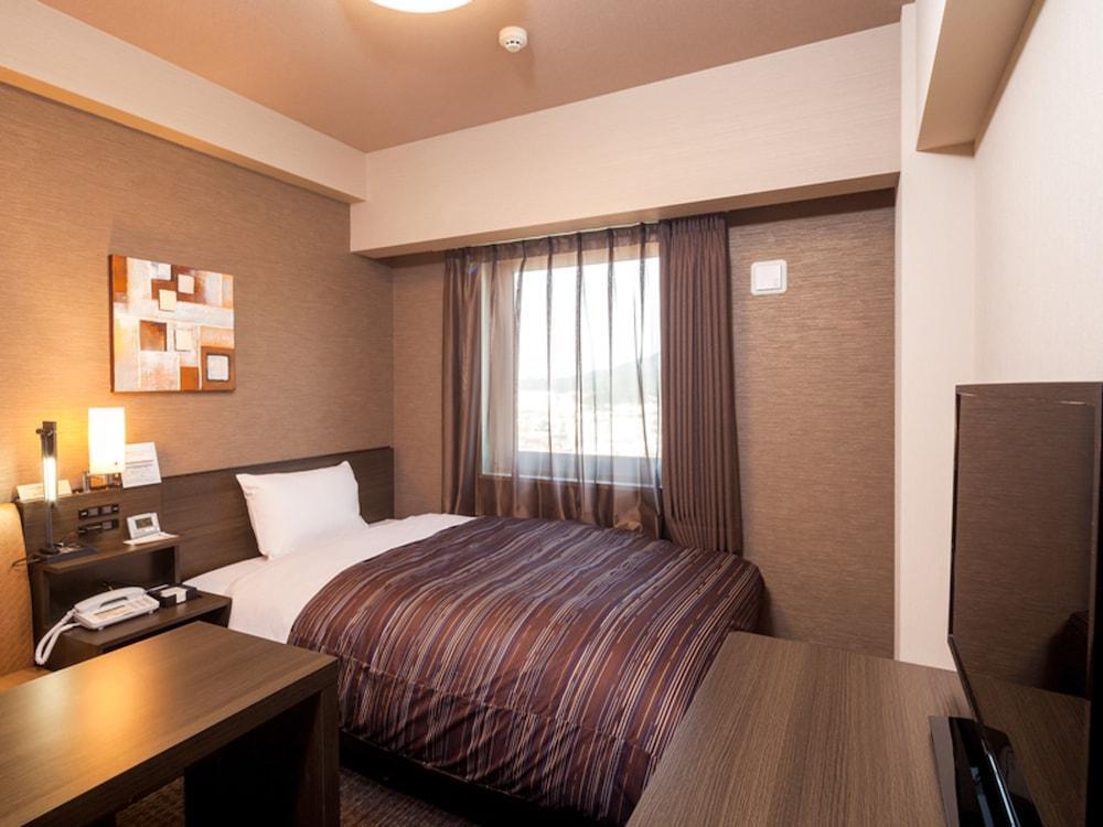 Toyoko Inn Higashi-Hiroshima Saijo Ekimae Eksteriør billede